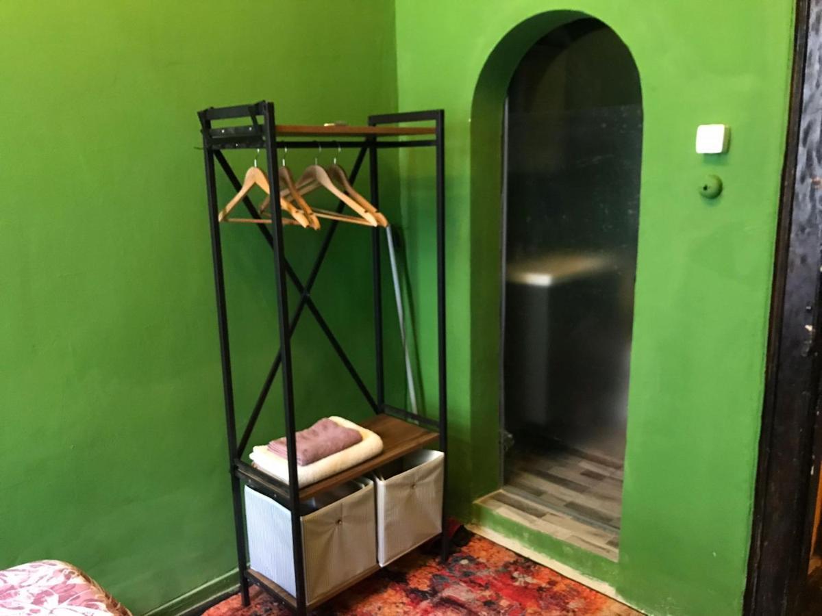 Ostello Titan House Smirne Esterno foto