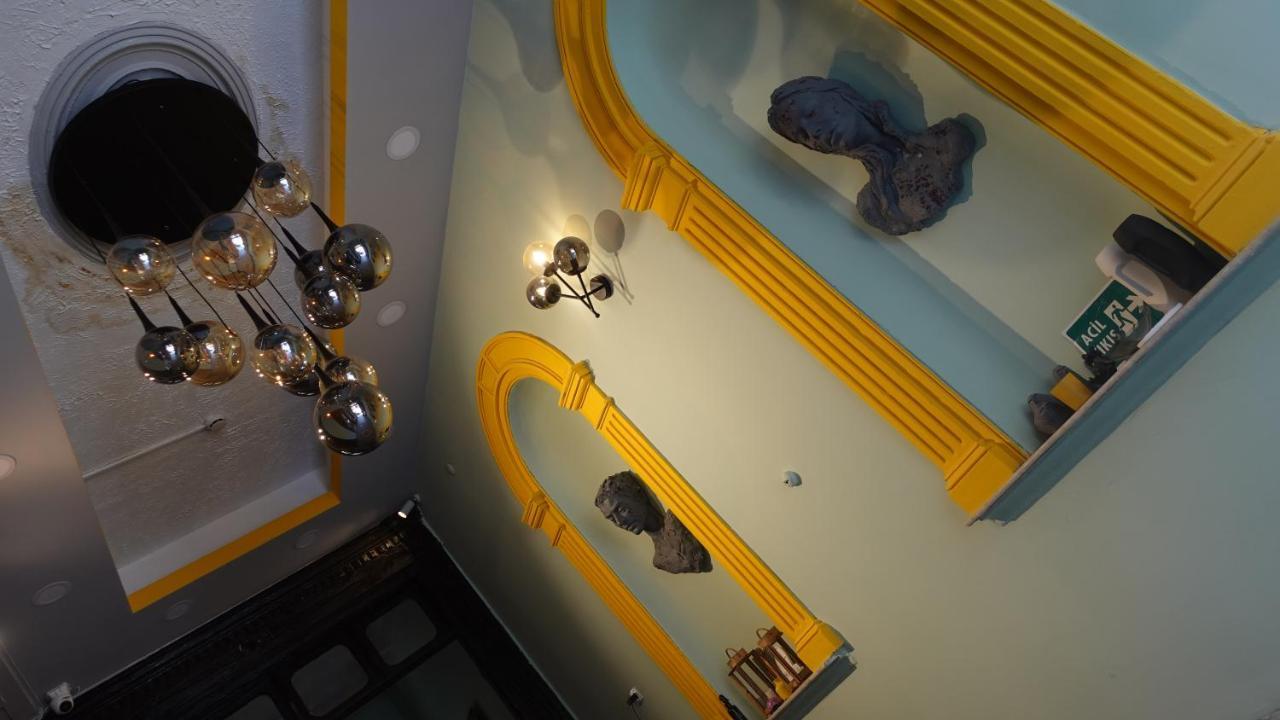 Ostello Titan House Smirne Esterno foto